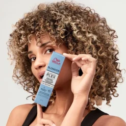 Droog Haar^Wella BlondorPlex Cream Toner