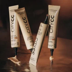 Mádara|Gezichtsverzorging^MÁDARA CITYCC Hyaluronic Anti-Pollution CC Cream SPF15