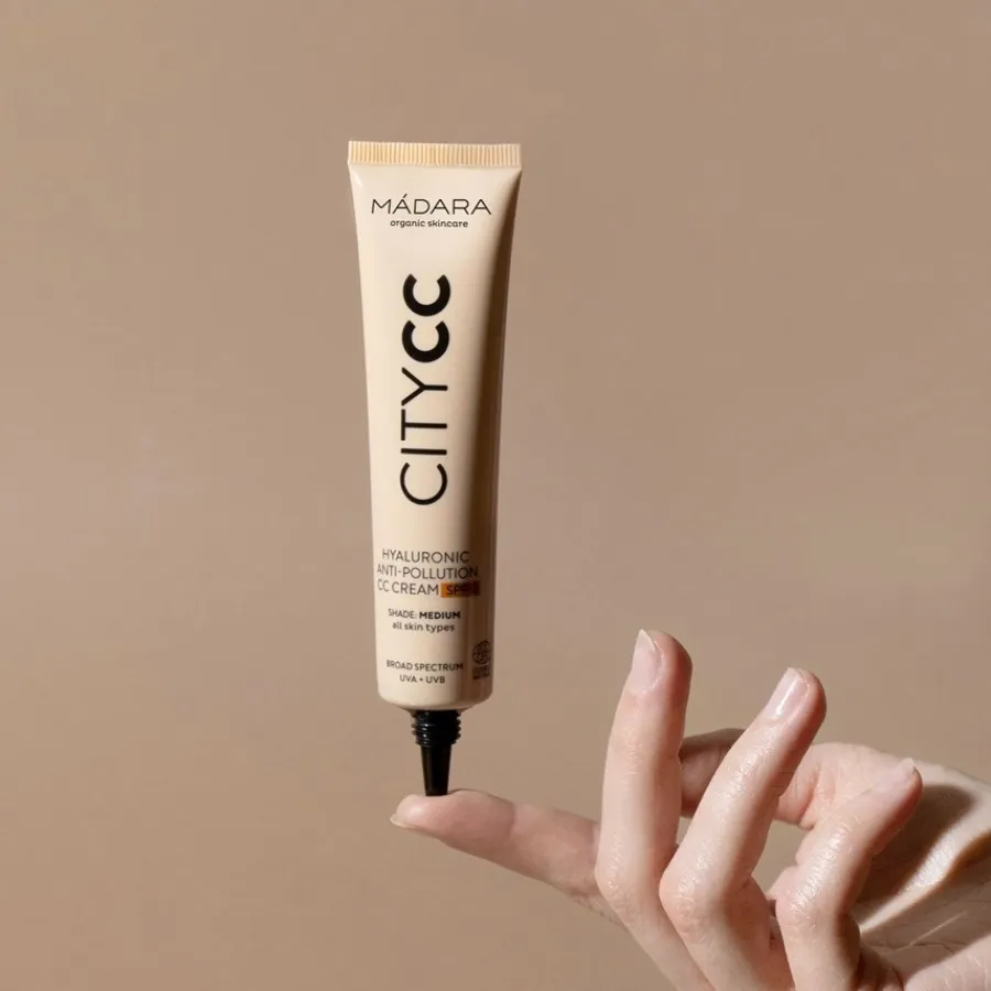 Mádara|Gezichtsverzorging^MÁDARA CITYCC Hyaluronic Anti-Pollution CC Cream SPF15