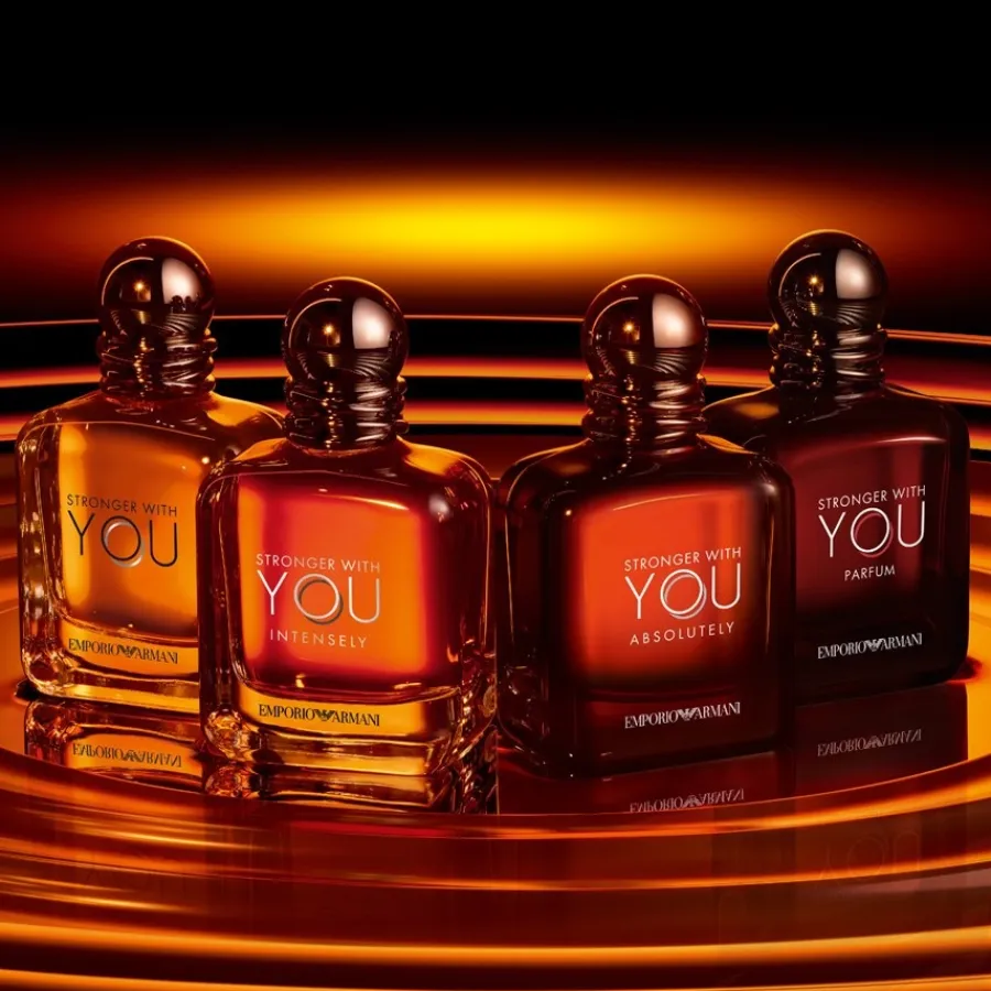 Luxe Herenparfum|Luxe Damesparfum^Armani Eau de Toilette Spray, Stronger With You