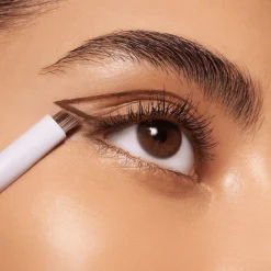 Kwasten|Oogschaduwkwasten^Essence Eyeliner Brush