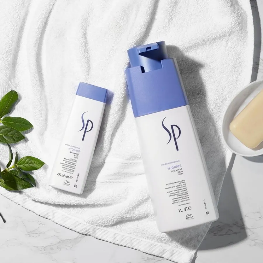 Droog Haar^Wella Hydrate Shampoo