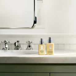 Zonnebrand|Zelfbruiners^Clinique Hydraterende lotion SPF50