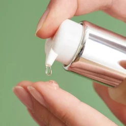 Dado Sens|Gezichtsverzorging^DADO SENS INTENSIEF SERUM, - voor overgevoelige huid & couperose