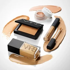 Concealer^NARS Lichtreflecterende verhelderaar voor de ogen