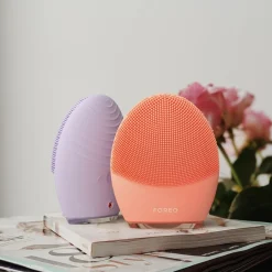 Gezichtsborstels|Gezichtsmassage^Foreo LUNA 4 Gezichtsreiniger en massage voor de gevoelige huid