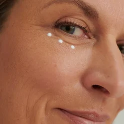 Dado Sens|Oogverzorging^DADO SENS OOGCRÈME, - voor huid die regeneratie nodig heeft