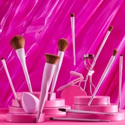 Kwasten^Essence Powder Brush