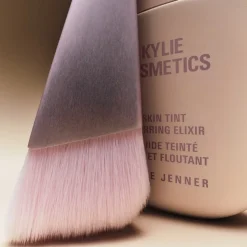 Foundationkwasten^Kylie Jenner Cosmetics Skin Tint Brush