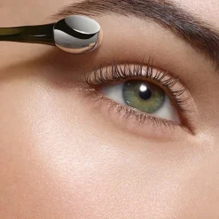 Anti-Agingserum^La Mer The Lifting Eye Serum