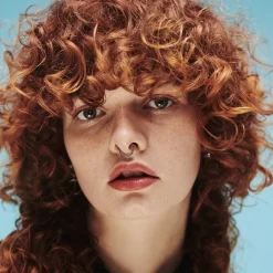 Krullend Haar|Droog Haar^Schwarzkopf Professional Tipsy Twirl Golf & Krul Verbeterende Gelei