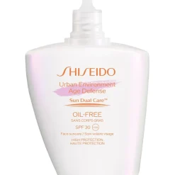 Zonnebrand^Shiseido Urban Environment Age Defense Oil-Free