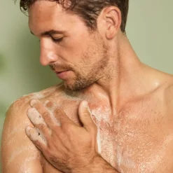 Annemarie Börlind|Dado Sens^WELEDA Voor mannen Active Fresh 3in1 Douchegel, Revitaliseert met een verfrissende, pittige en mannelijke geur