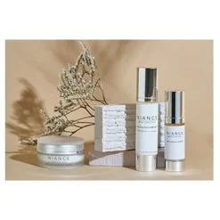 Zonnebrand^NIANCE Whitening Vloeistof SPF 50, Complete