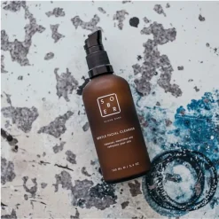 Gezichtsreinigers^sober Zachte gezichtsreiniger