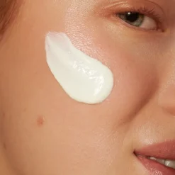 Dado Sens|Zonnebrandcrème^DADO SENS ZONNENCRÈME SPF 50, - voor de zongevoelige huid